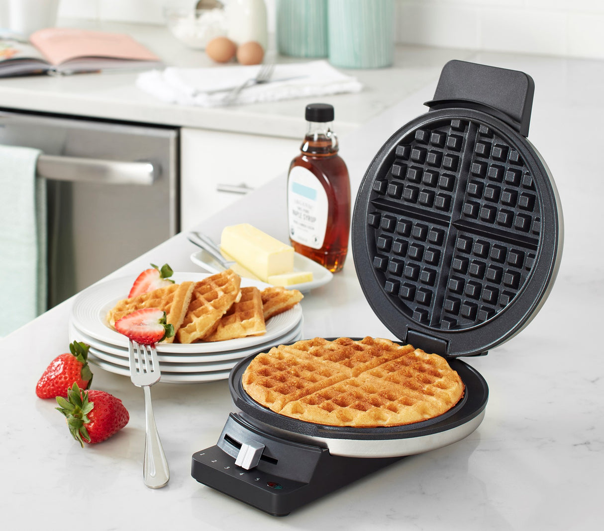 Cuisinart® Round Classic Waffle Maker